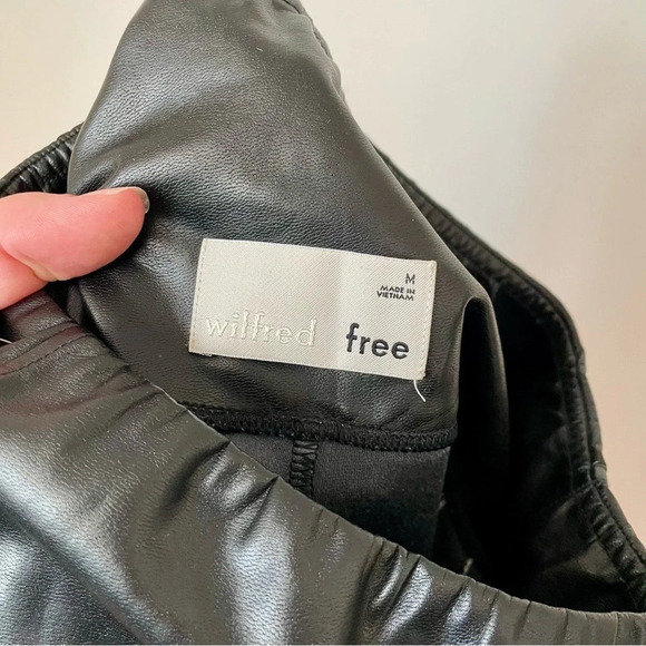 Aritzia  Wilfred Free Daria Pant Vegan Leather Leggings - Picture 5 of 9